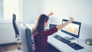 Dotacja na własną działalność: Nasz klient dostał 40 000 zł dotacji – sprawdź, co musiał spełnić